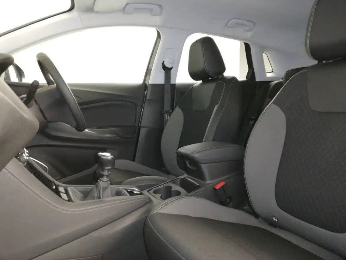 2021-vauxhall-grandland-x-12-business-edition-nav-big-4