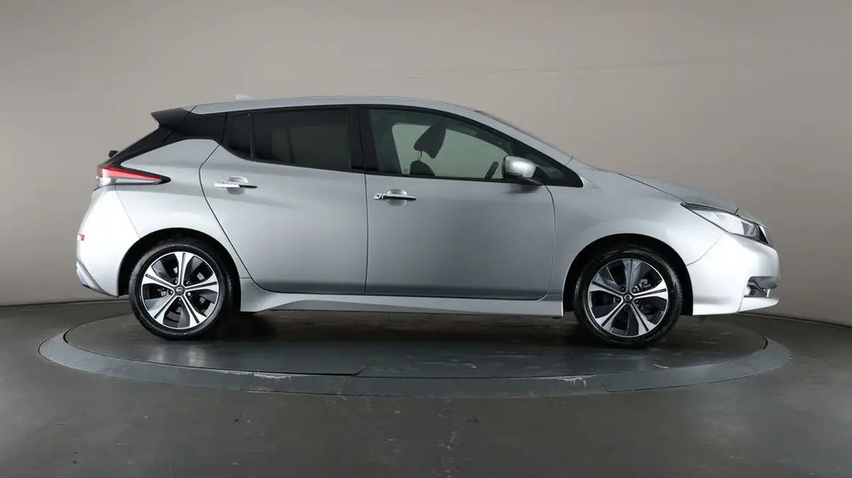 2022-nissan-leaf-e-n-connecta-big-52