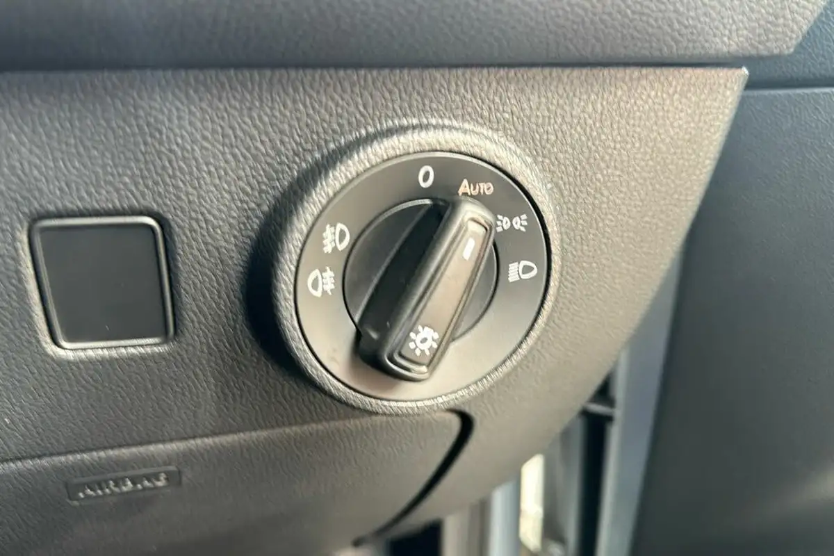 2024-seat-ateca-15-ecotsi-xperience-dsg-big-20