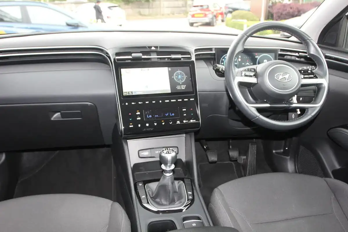 2021-hyundai-tucson-16-t-gdi-se-connect-150ps-48-volt-mhev-big-5