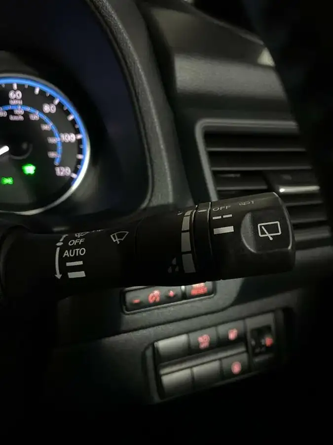 2022-nissan-leaf-e-acenta-39kwh-big-15