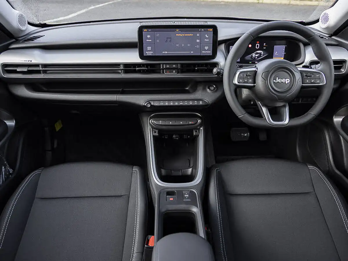 2025-jeep-avenger-12-gse-summit-e-hybrid-48v-auto-big-2