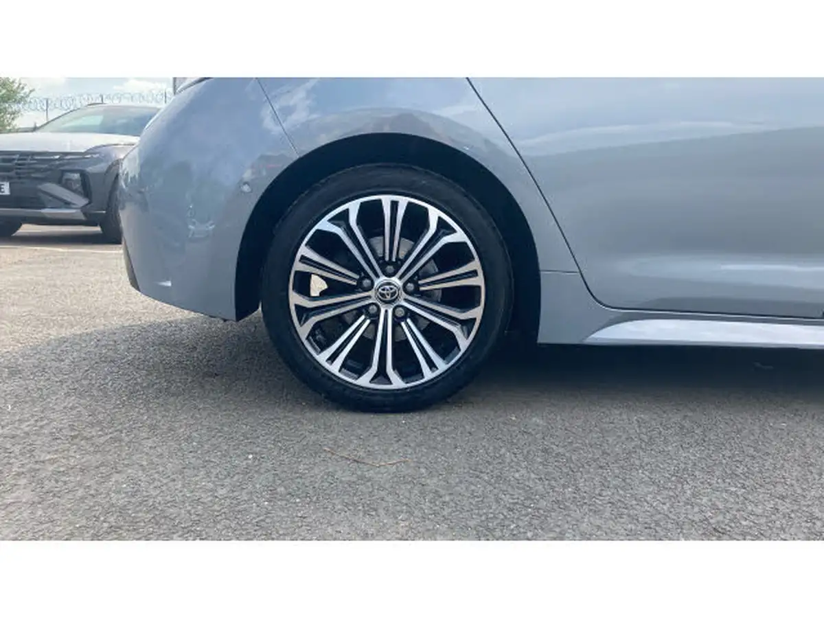 2020-toyota-corolla-18-vvt-i-design-spare-wheel-hatchback-5d-big-6