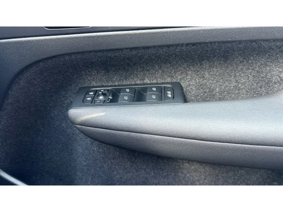 2022-volvo-c40-e-recharge-ultimate-228bhp-big-27