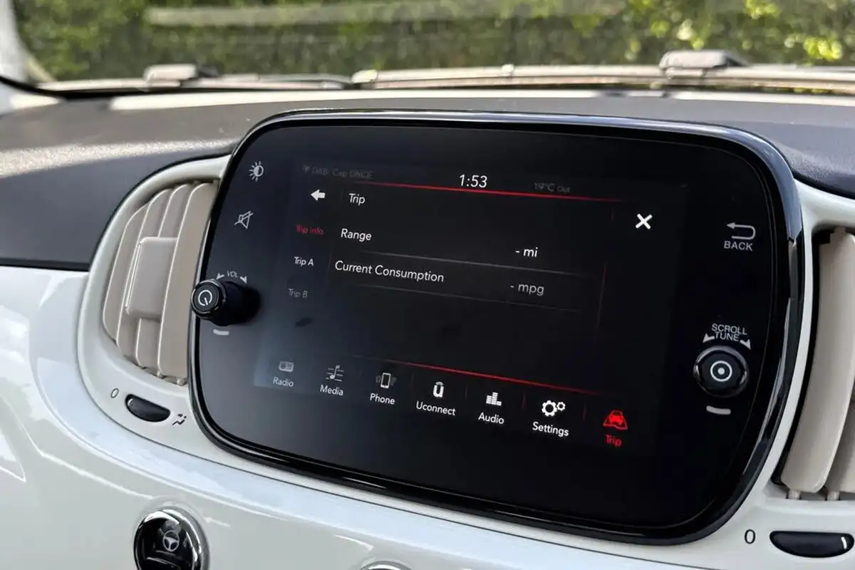 2019-fiat-500-12-lounge-ss-dualogic-big-48