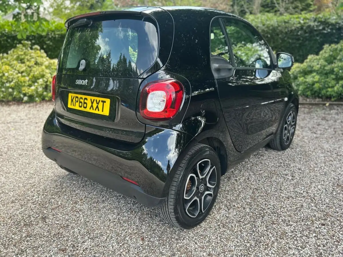 2017-smart-fortwo-10-prime-71bhp-ss-coupe-big-9