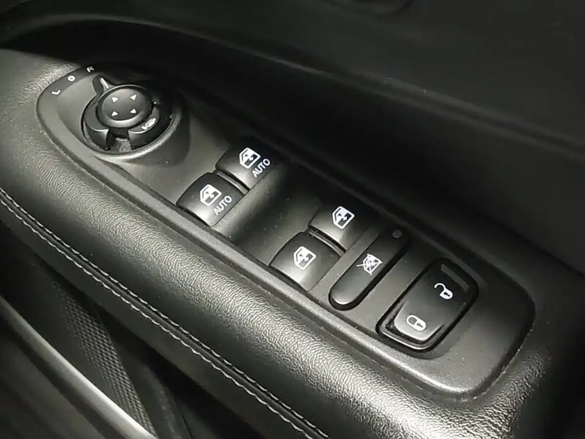 2021-jeep-compass-14-multiair-ii-night-eagle-big-17