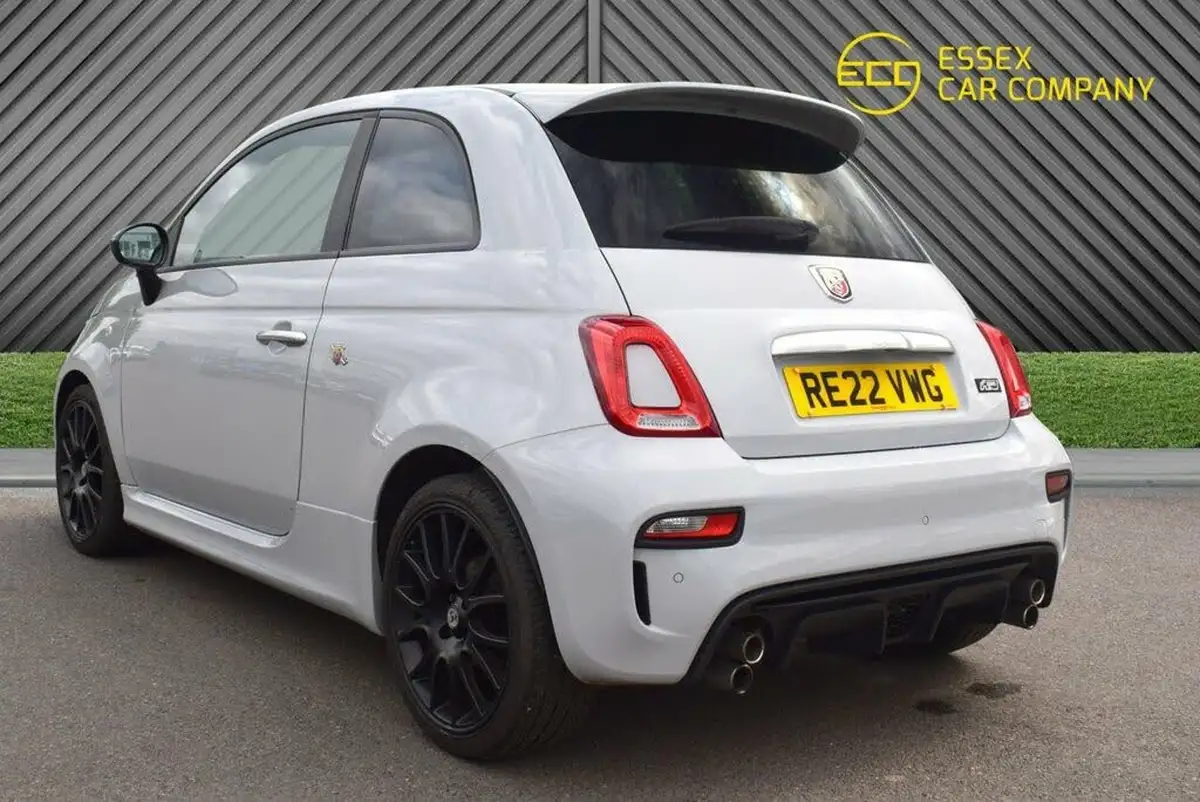 2022-abarth-595-14-tjet-f-big-11