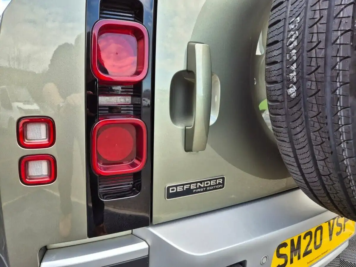 2020-land-rover-110-defender-20-d240-first-edition-110-big-19