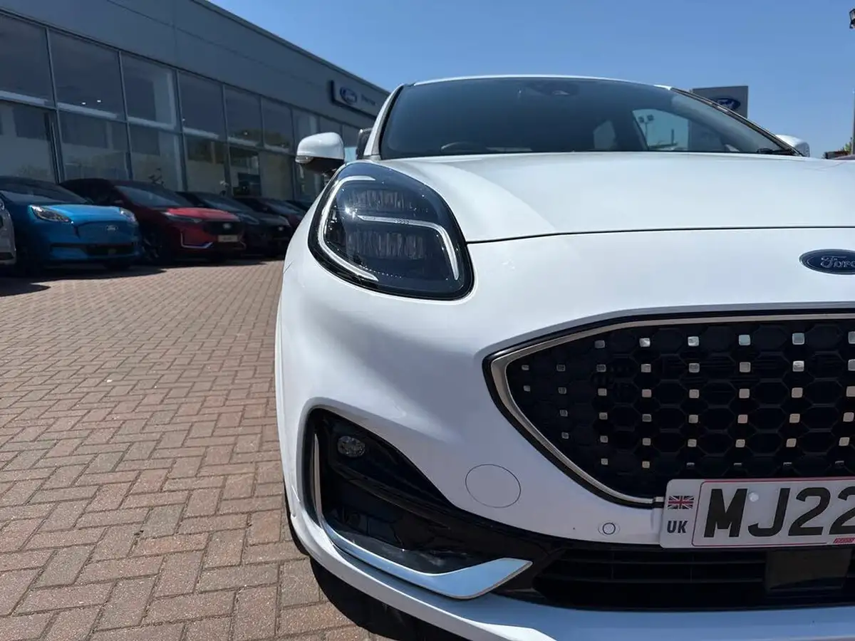 2022-ford-puma-suv-10-st-line-vignale-125ps-big-41