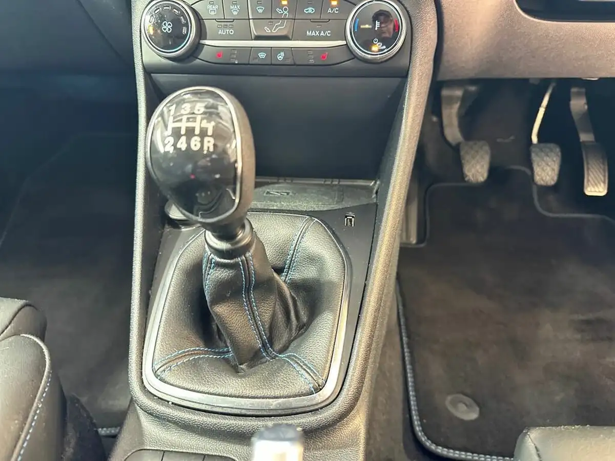 2022-ford-fiesta-10t-active-vignale-125ps-hybrid-mhev-big-21
