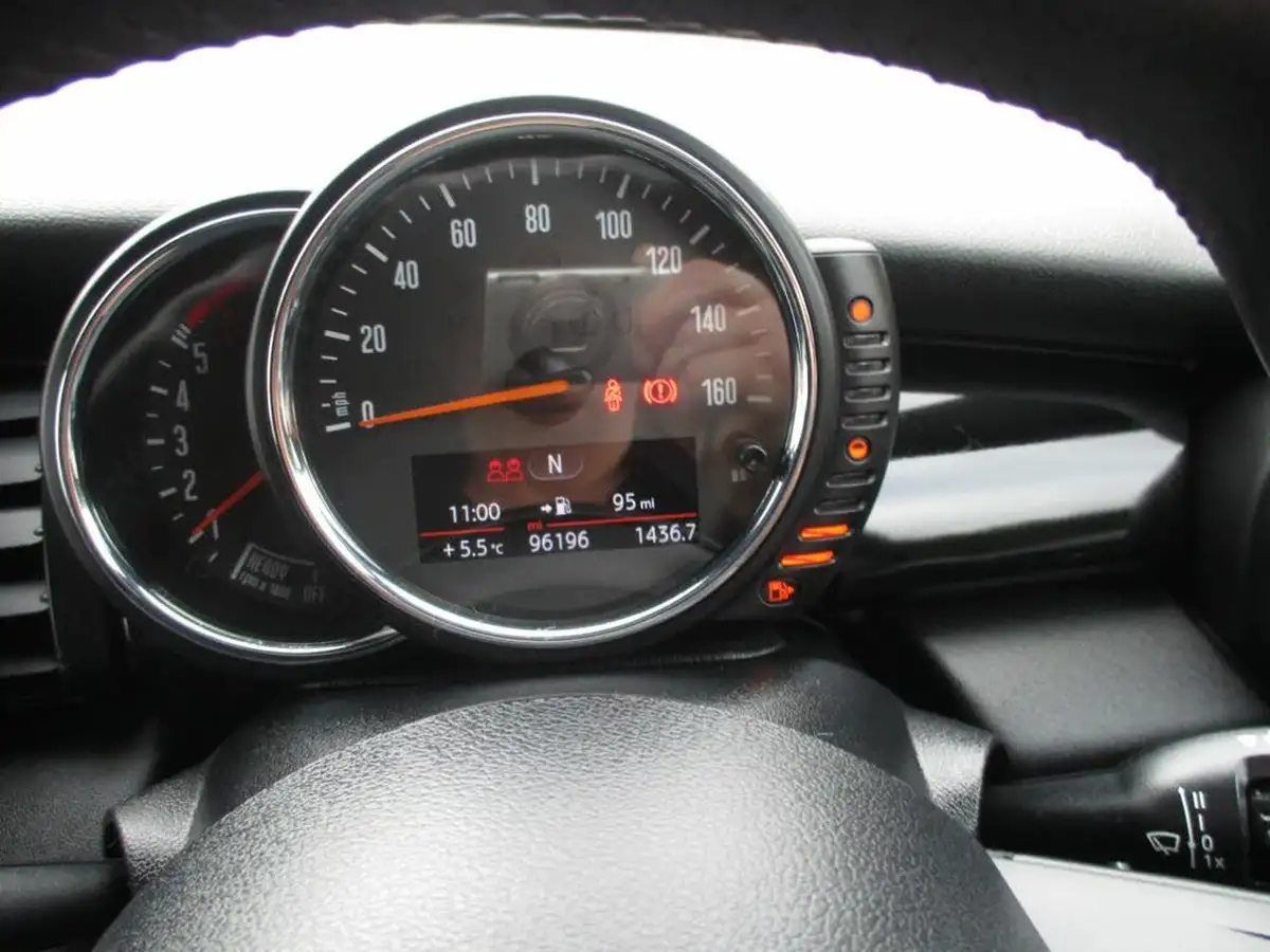 2015-mini-cooper-15td-cooper-d-114bhp-3d-big-10