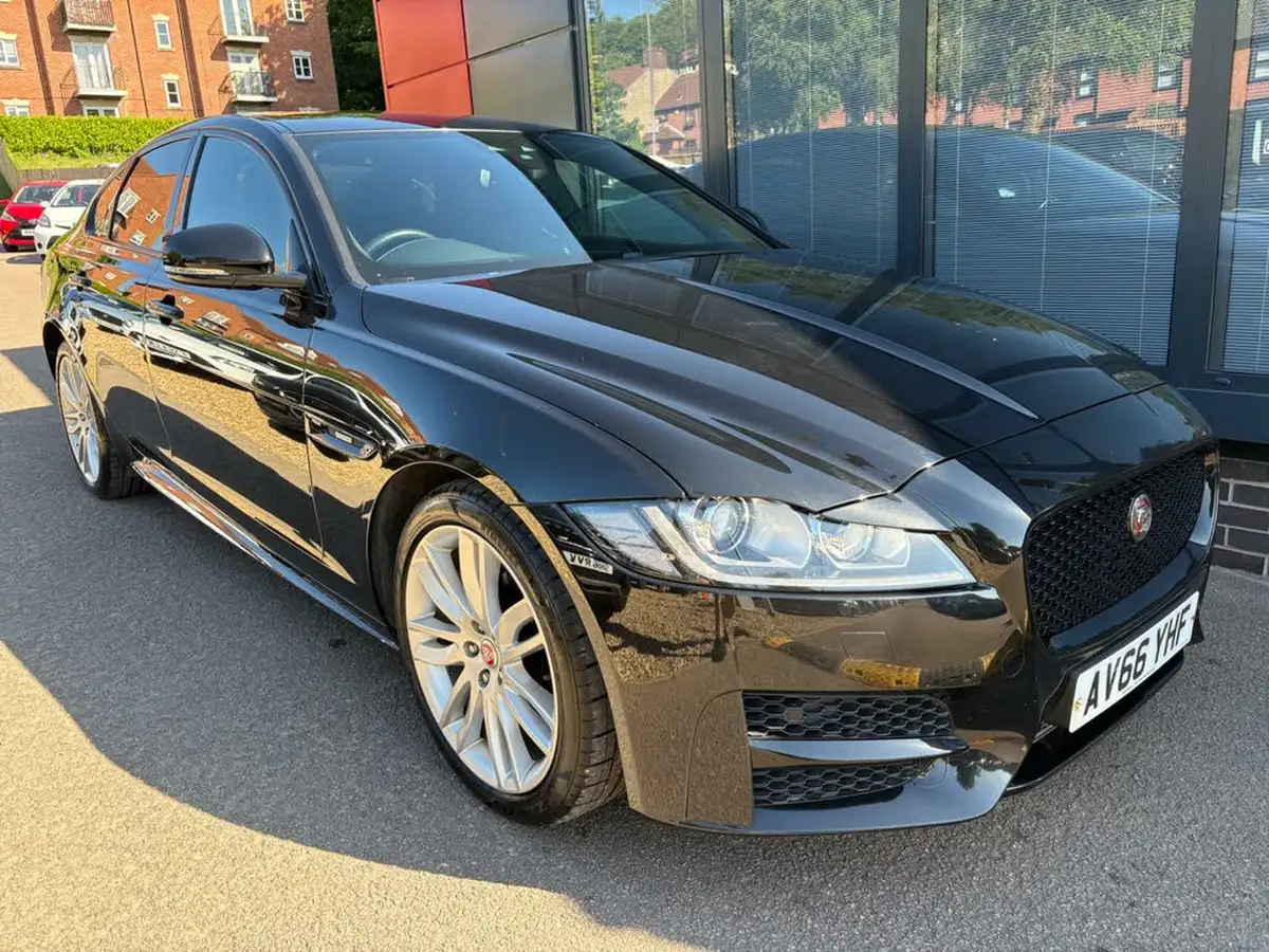 2016-jaguar-xf-20td-r-sport-180ps-auto-big-0