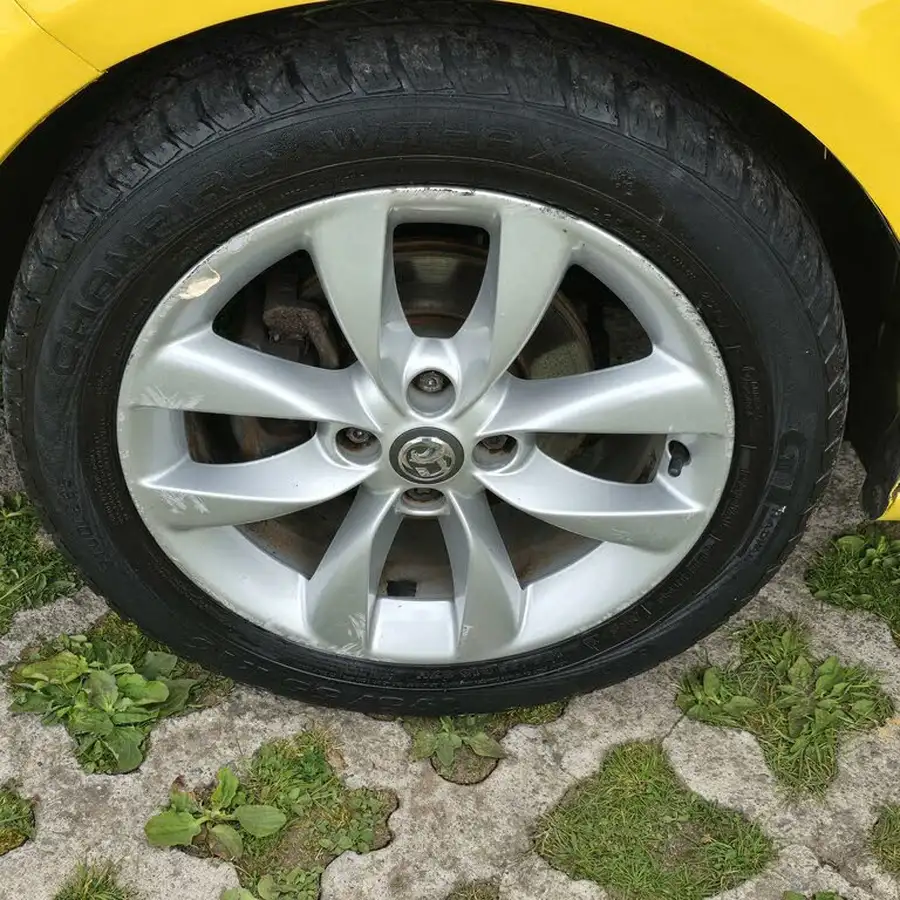 2013-vauxhall-adam-14-jam-87ps-big-12
