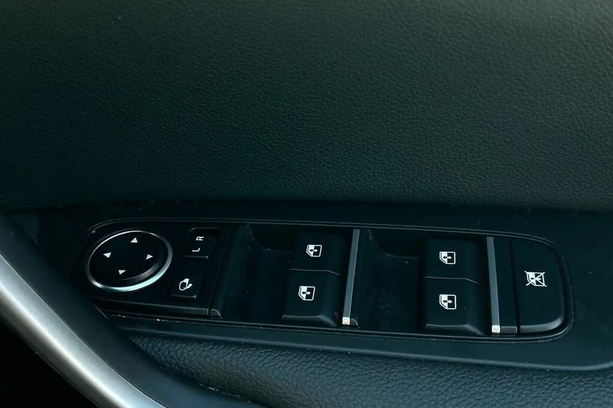2020-kia-xceed-14-t-gdi-3-dct-big-14