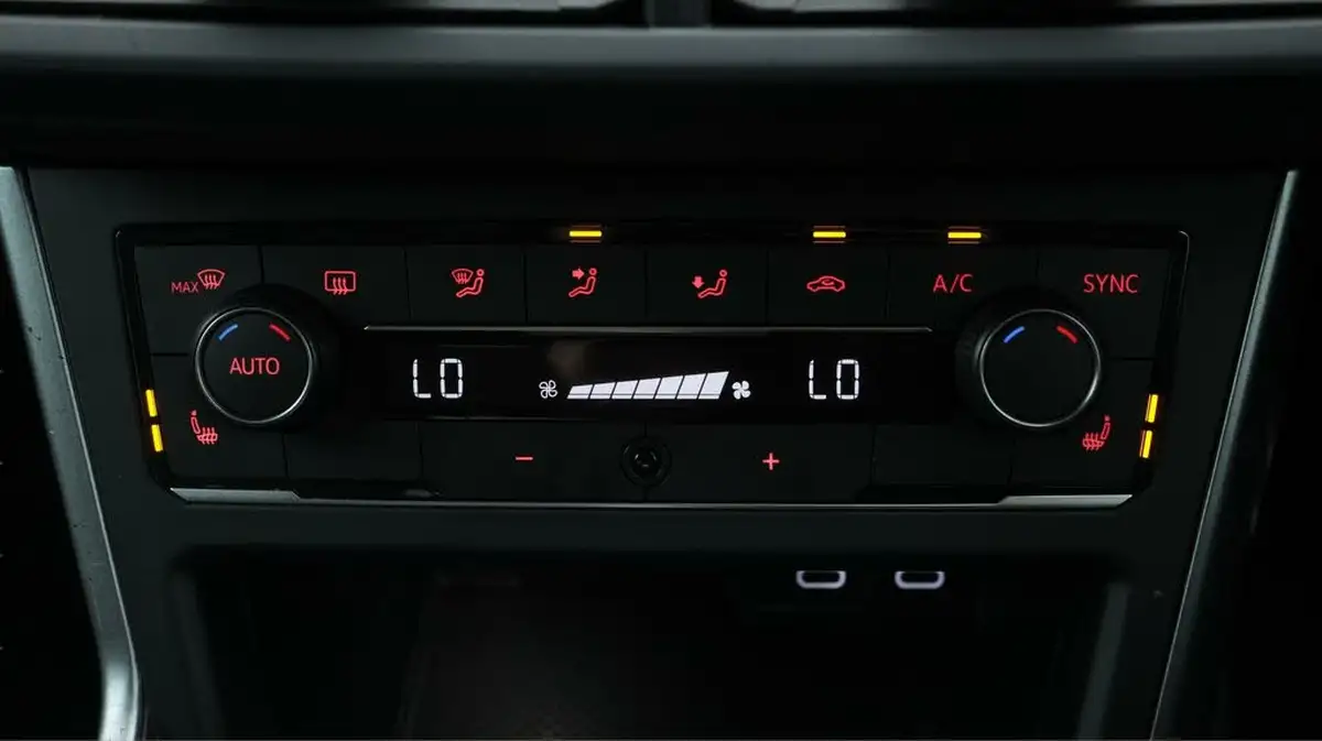 2021-volkswagen-polo-10-tsi-active-dsg-big-12