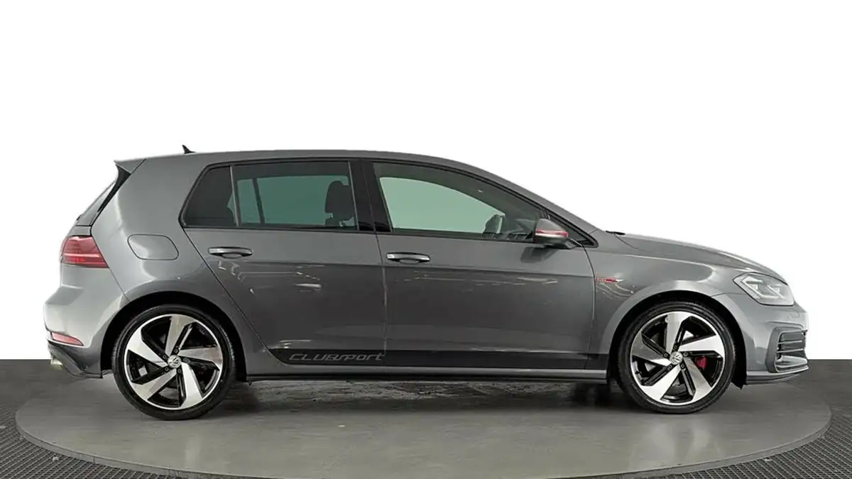 2018-volkswagen-golf-20-tsi-gti-5d-dsg-big-2