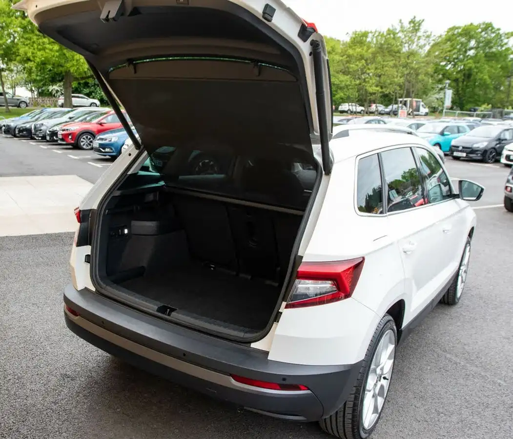 2019-skoda-karoq-20tdi-edition-150ps-4x4-big-35