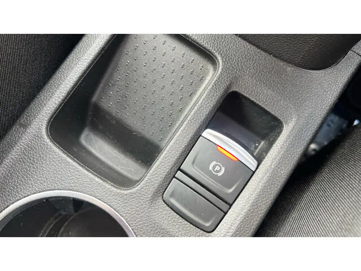 2021-renault-captur-10-tce-play-100bhp-big-34