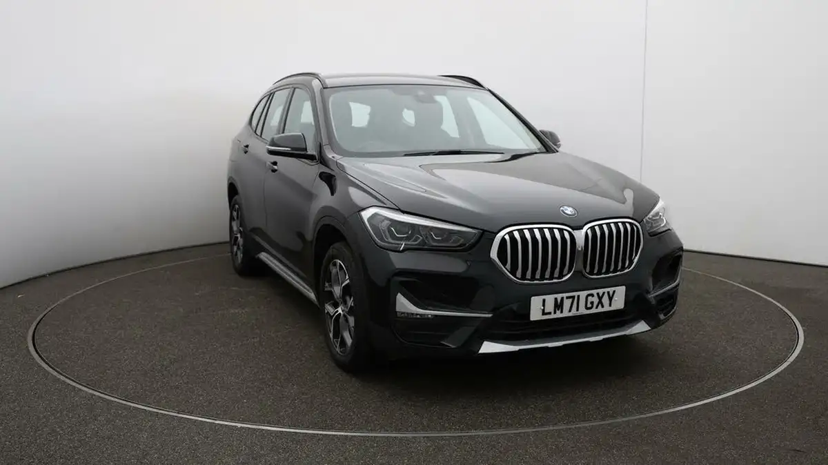 2021-bmw-x1-20-sdrive20i-xline-big-34
