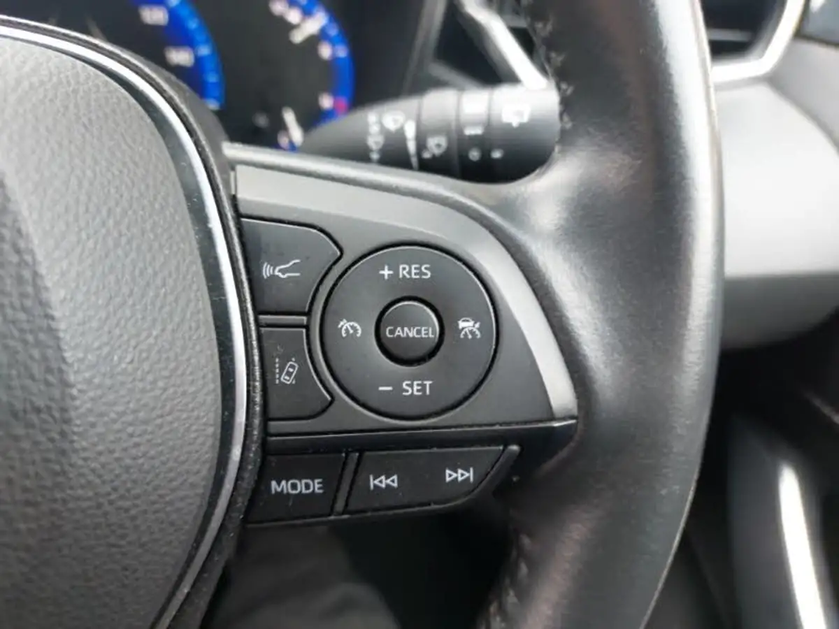 2022-toyota-corolla-18-vvt-i-icon-120bhp-spare-wheel-touring-sports-5d-big-13