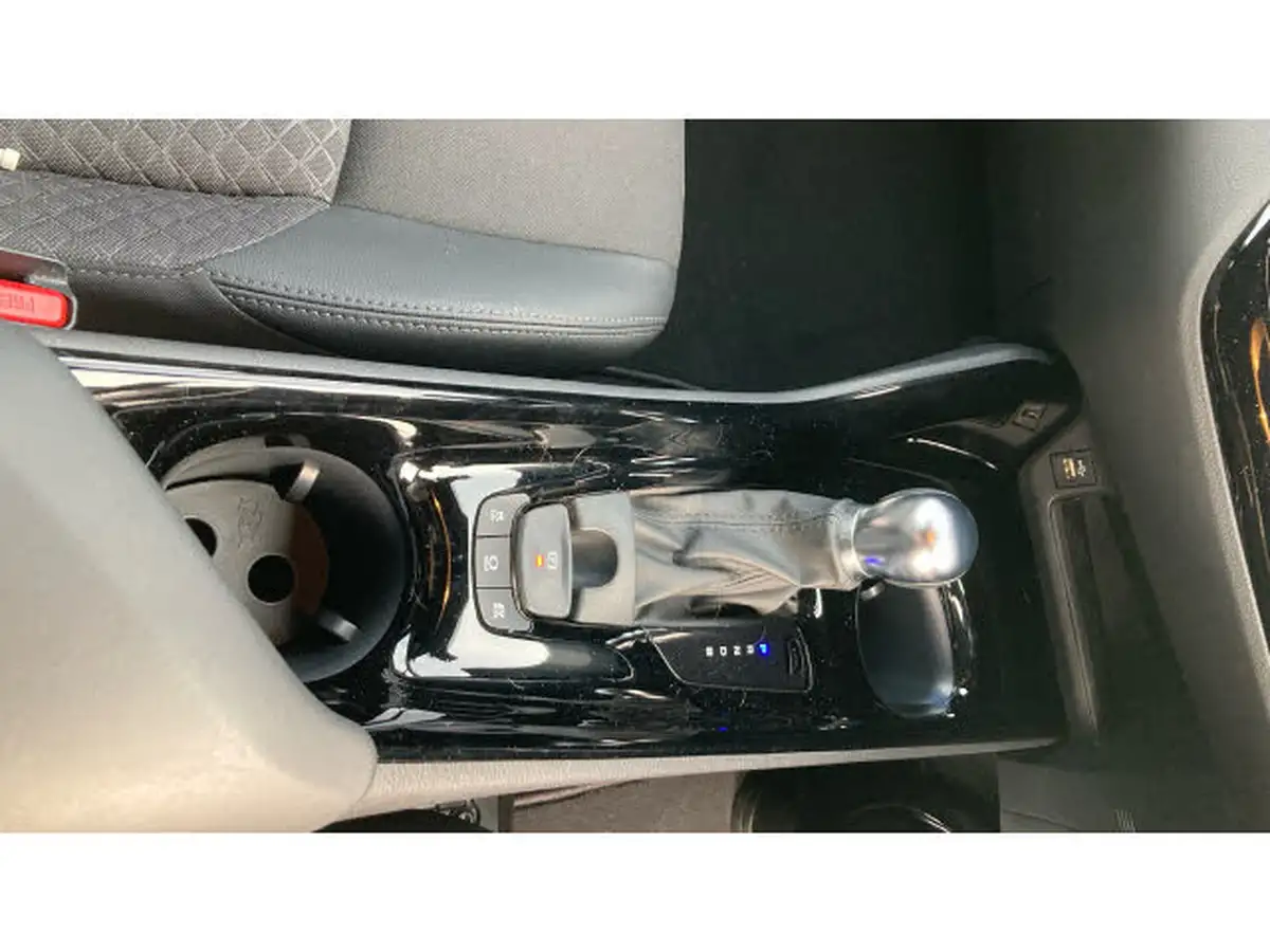 2023-toyota-c-hr-18-vvt-i-design-120bhp-big-36