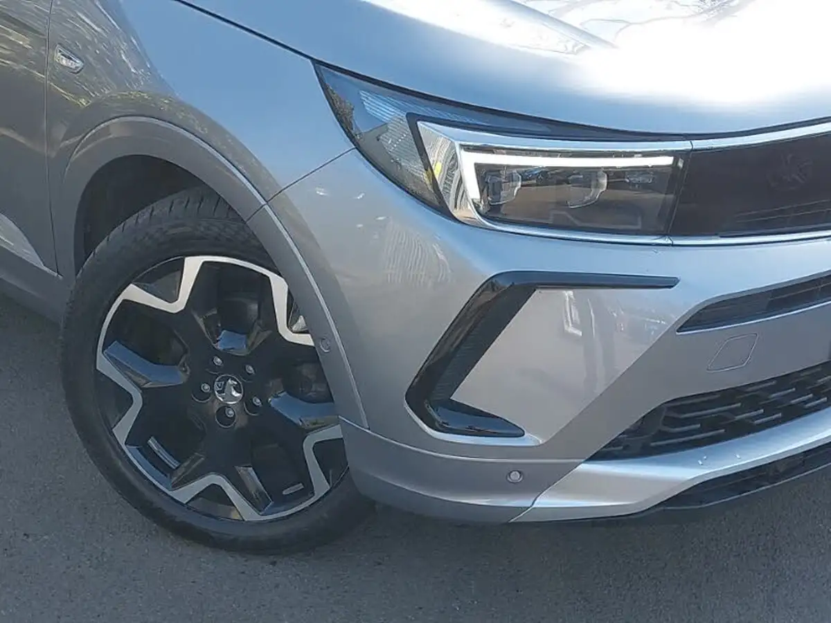 2023-vauxhall-grandland-12-ultimate-130ps-auto-big-8
