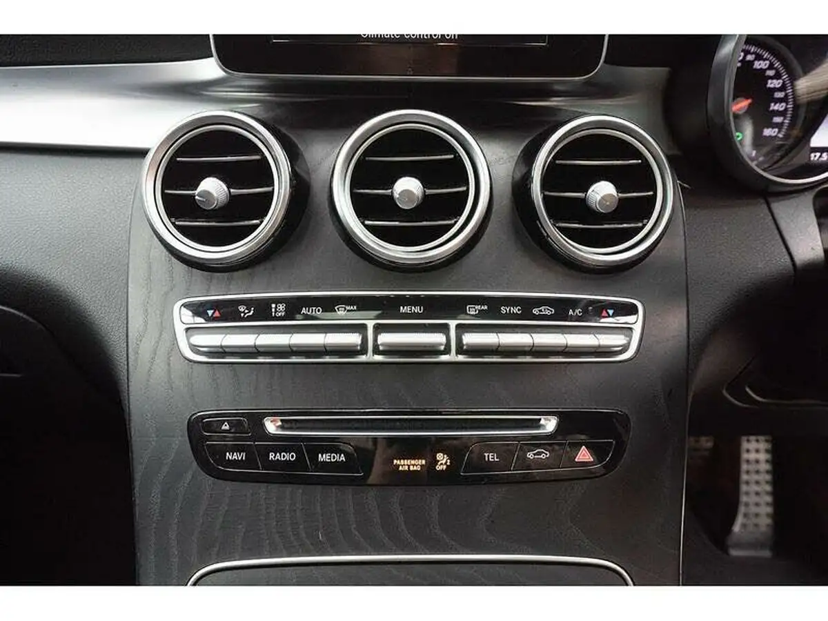 2018-mercedes-benz-glc-class-21d-glc250d-amg-line-premiumss-station-wagon-5d-big-34