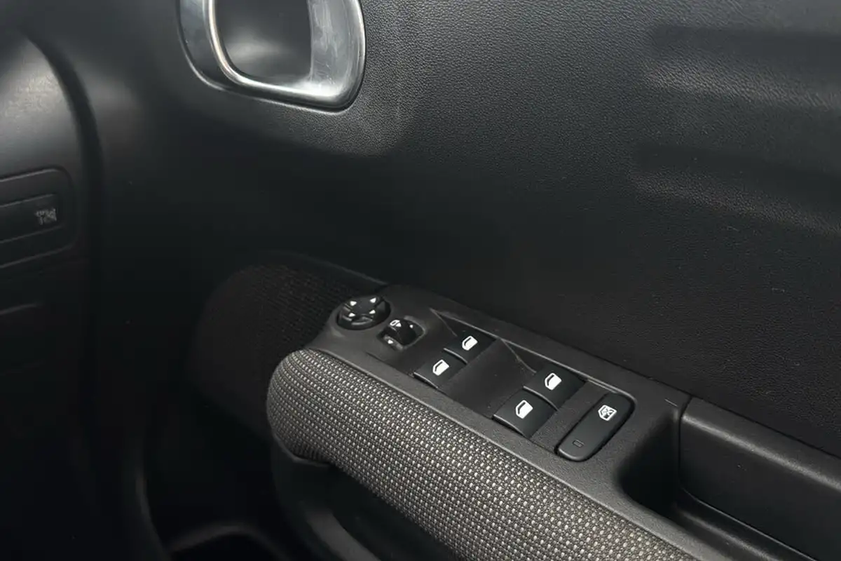 2021-citroen-c3-aircross-12-puretech-shine-110ps-big-31