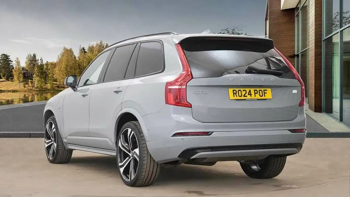 2024-volvo-xc90-20-t8-ultimate-dark-big-4
