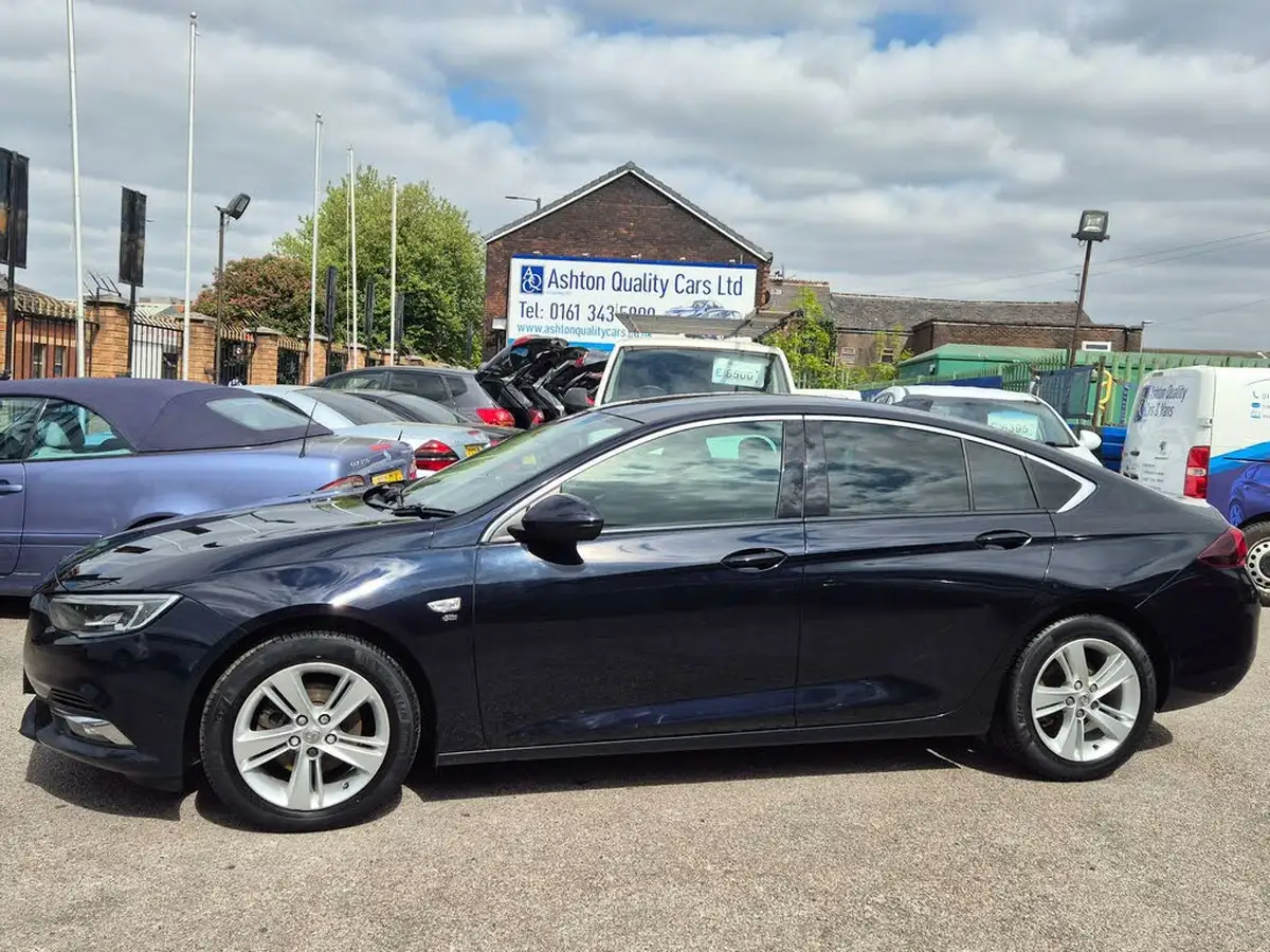 2018-vauxhall-insignia-grand-sport-16td-elite-nav-109ps-ecotec-big-1
