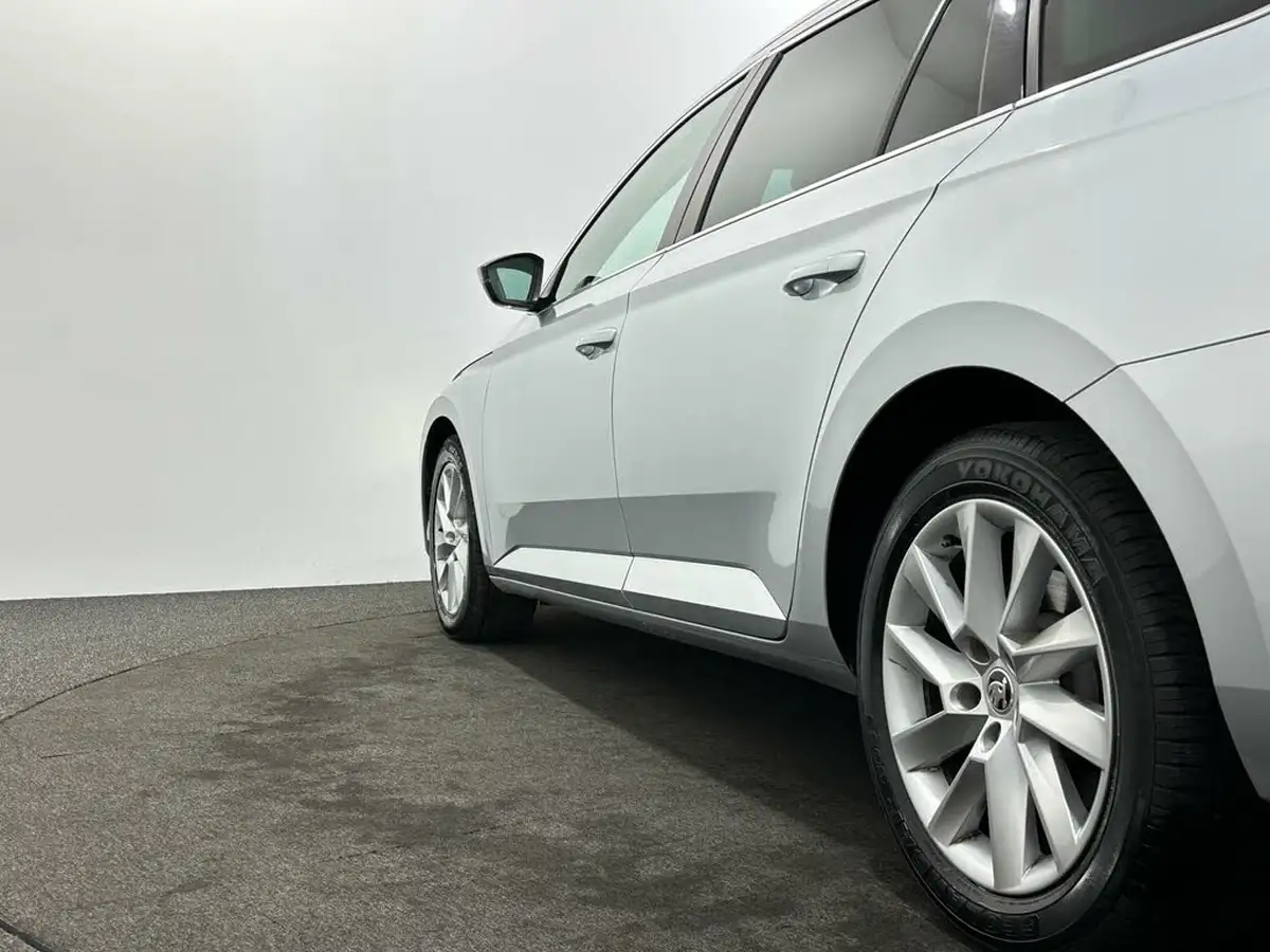 2020-skoda-superb-20tdi-se-technology-150ps-estate-dsg-big-50