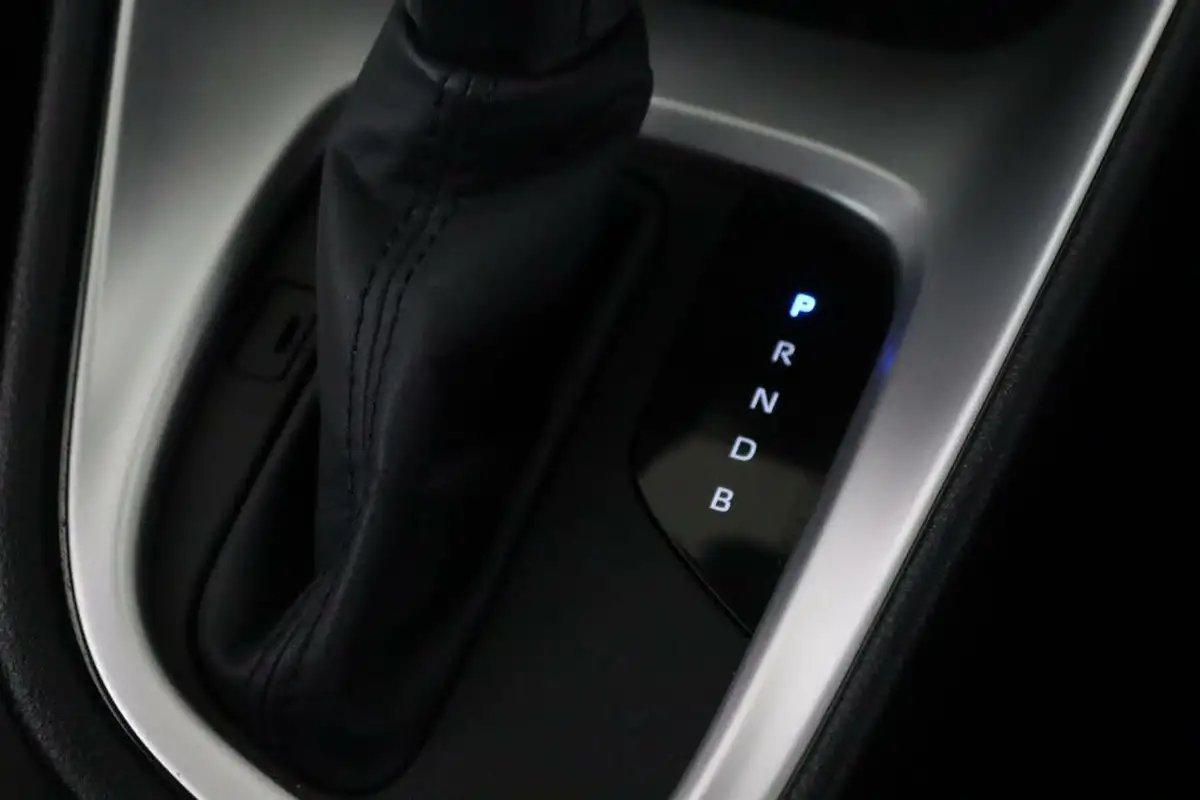 2022-toyota-yaris-15-vvt-i-icon-big-22