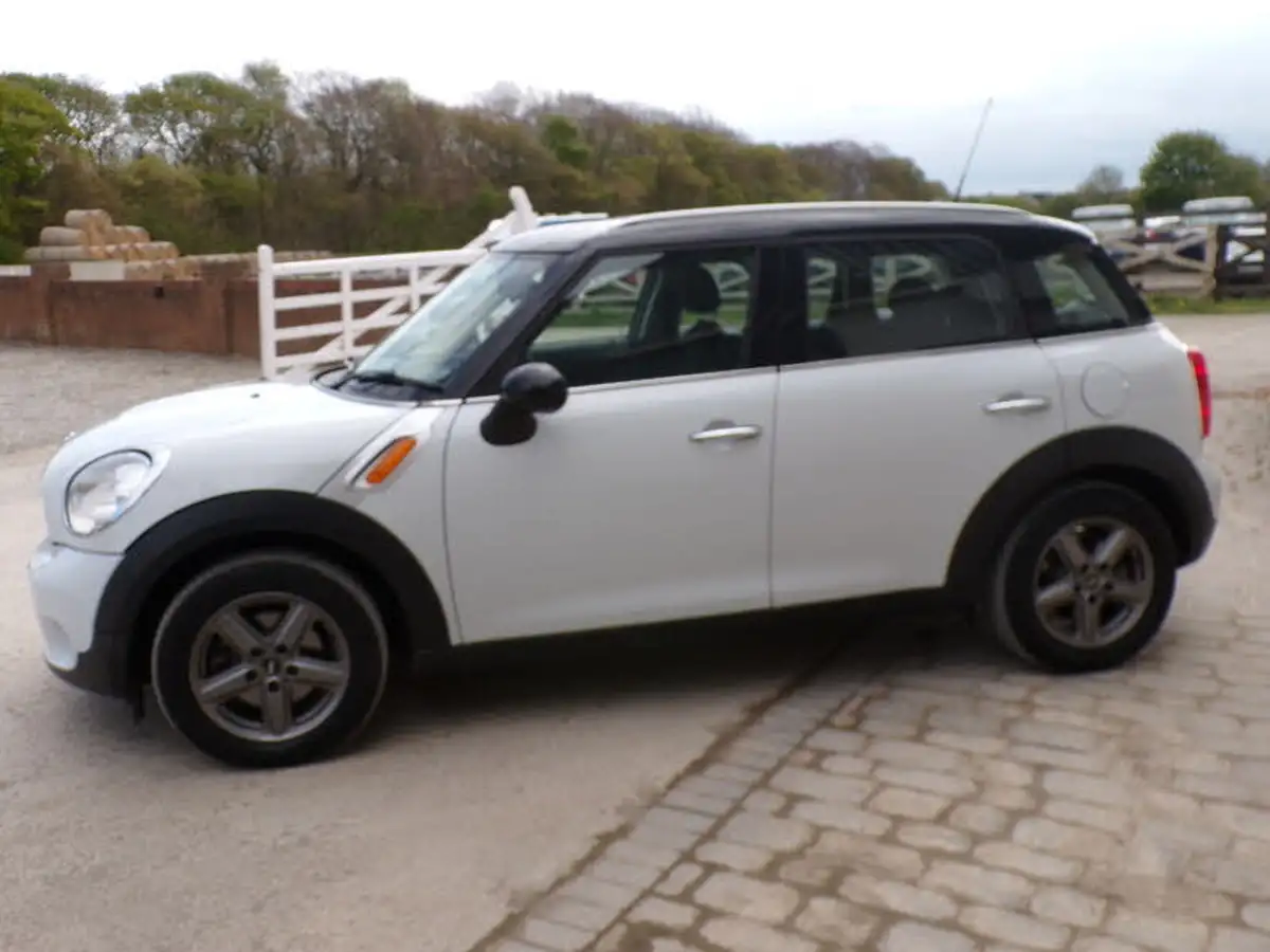 2011-mini-countryman-16td-cooper-d-112bhp-1598cc-big-4