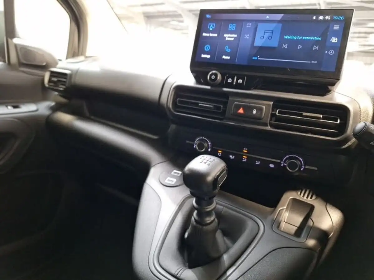2024-peugeot-partner-15-bluehdi-professional-100pseu6d-big-10