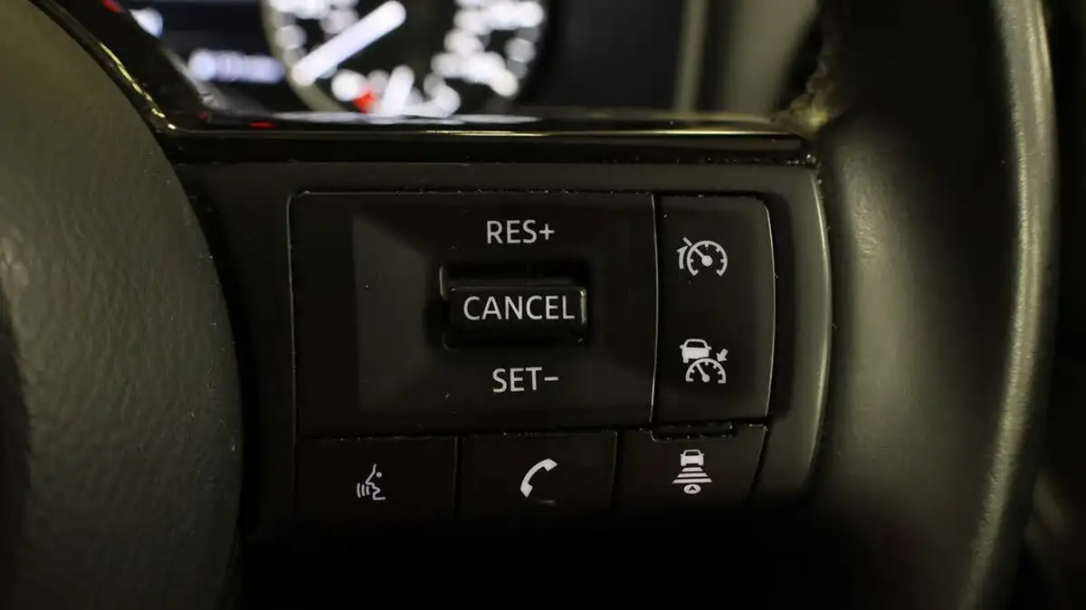 2022-nissan-qashqai-13-dig-t-acenta-premium-140ps-big-21