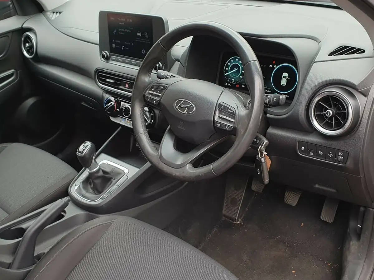 2022-hyundai-kona-10-t-gdi-se-connect-big-9