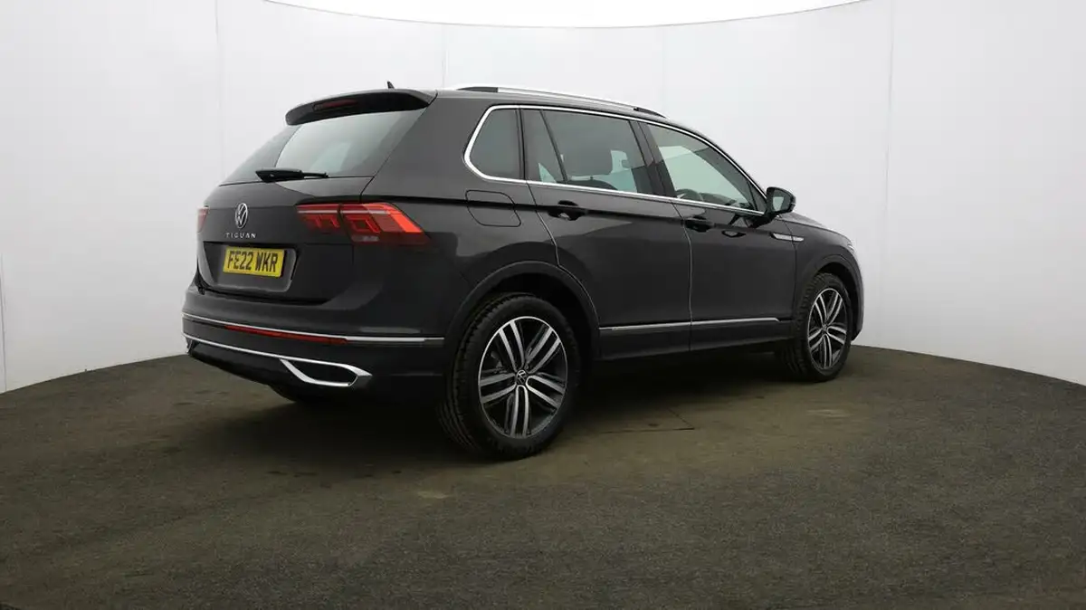 2022-volkswagen-tiguan-15-tsi-elegance-big-51