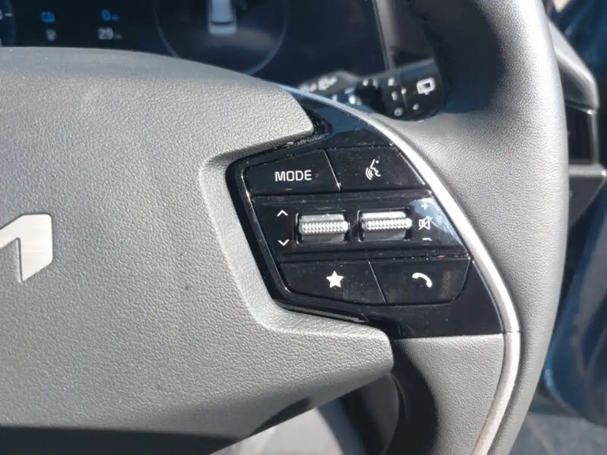 2024-kia-niro-16-gdi-4-168bhp-phev-111kwh-big-17