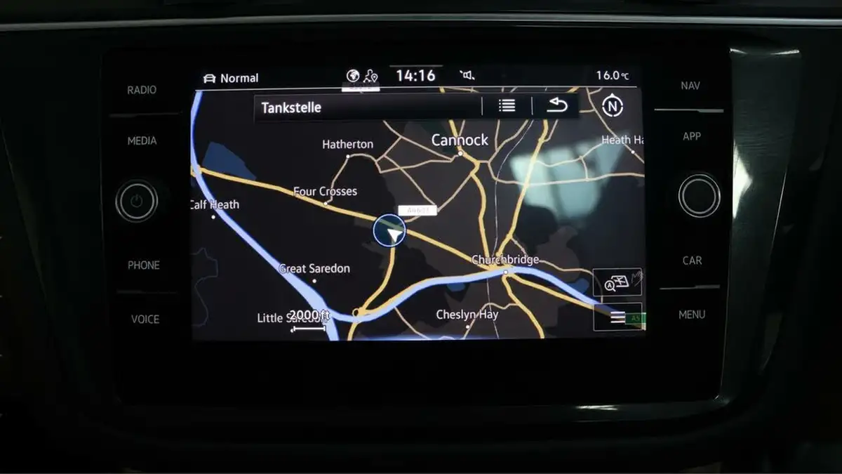2022-volkswagen-tiguan-15-tsi-elegance-big-10