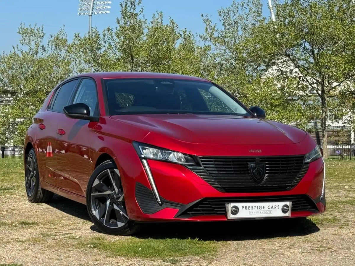 2022-peugeot-308-12-puretech-allure-premium-eat8-big-0