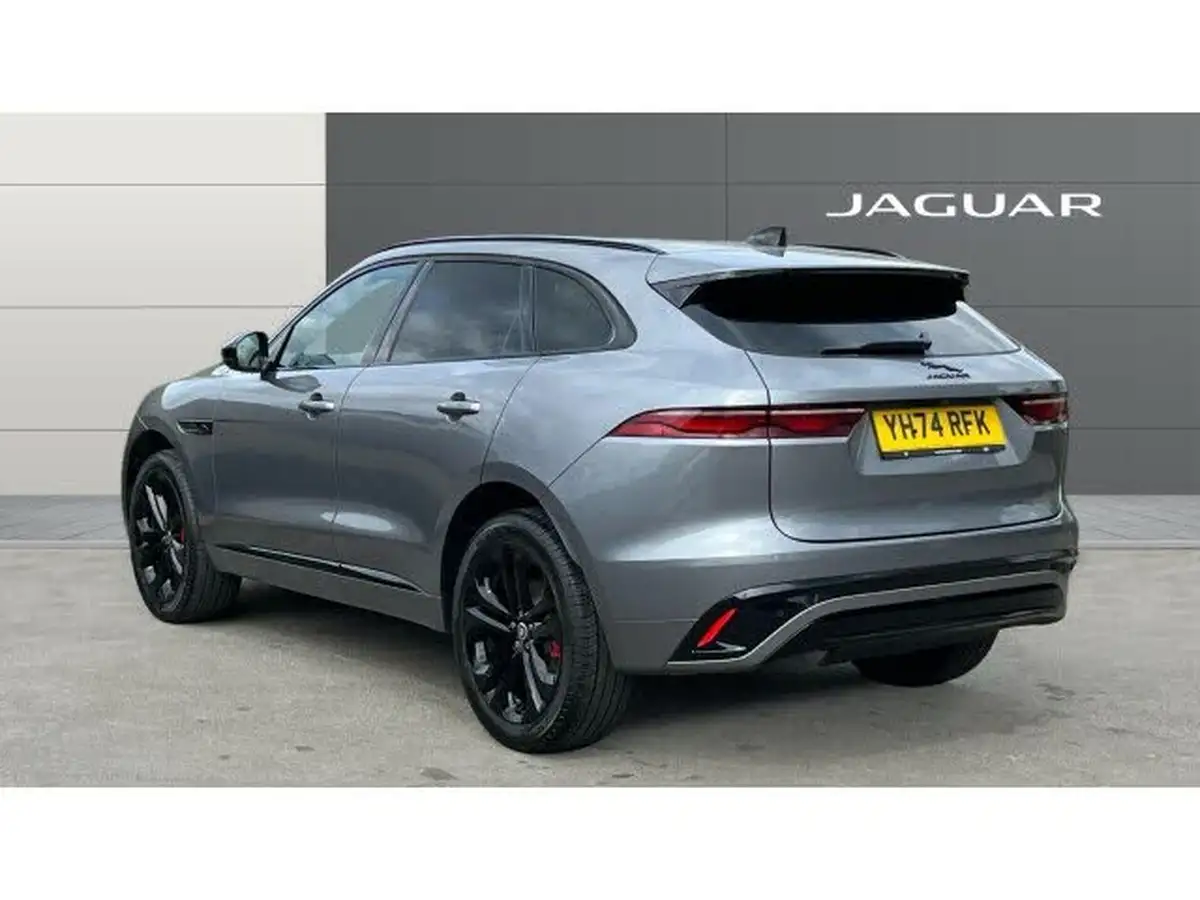 2024-jaguar-f-pace-20-d200-r-dynamic-hse-black-big-1