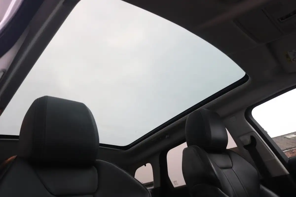 2019-land-rover-range-rover-evoque-20td4-se-tech-auto-big-32