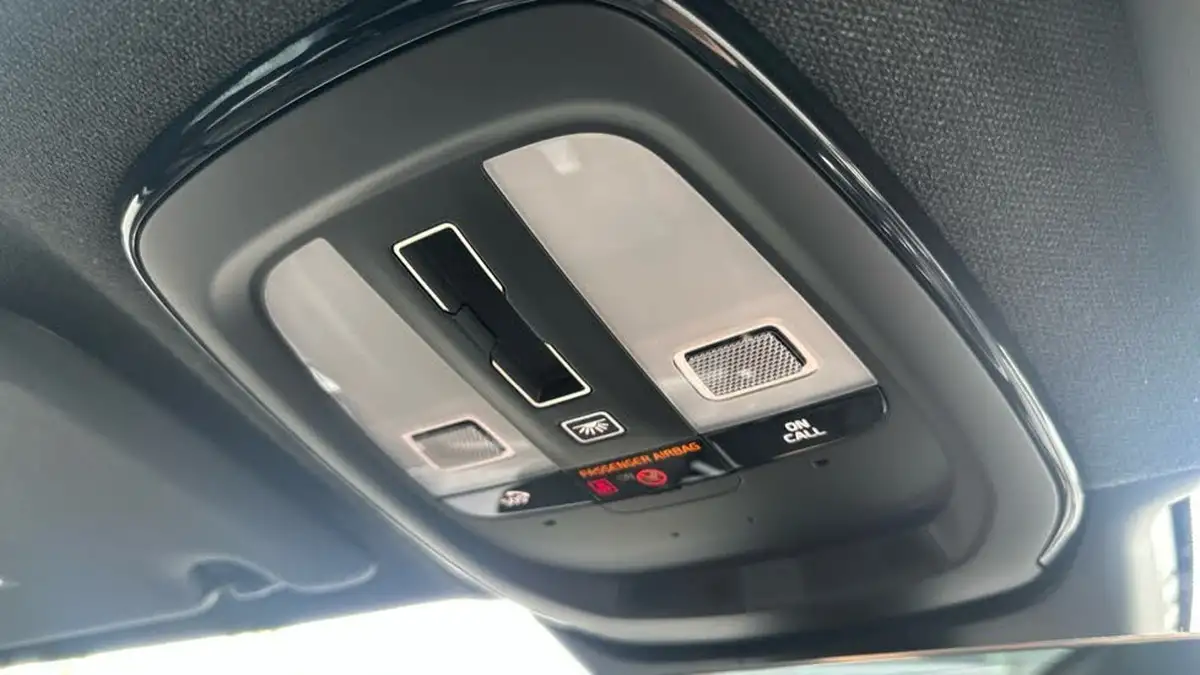2022-volvo-xc40-e-recharge-pro-big-33