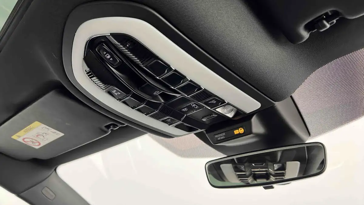 2019-porsche-macan-20-big-35