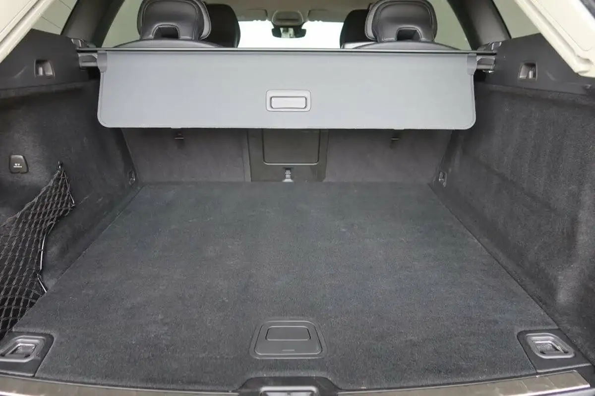 2021-volvo-xc60-20td-b4-momentum-awd-big-7