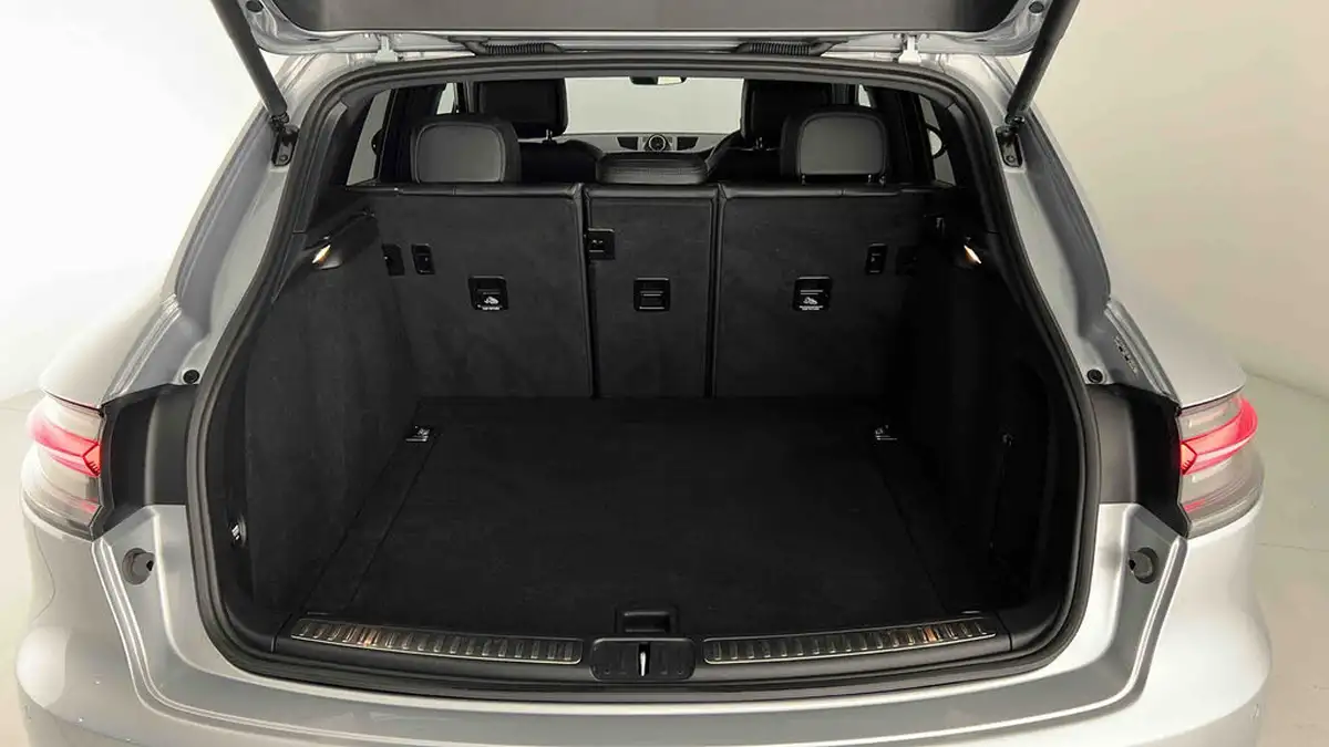 2019-porsche-macan-20-big-11