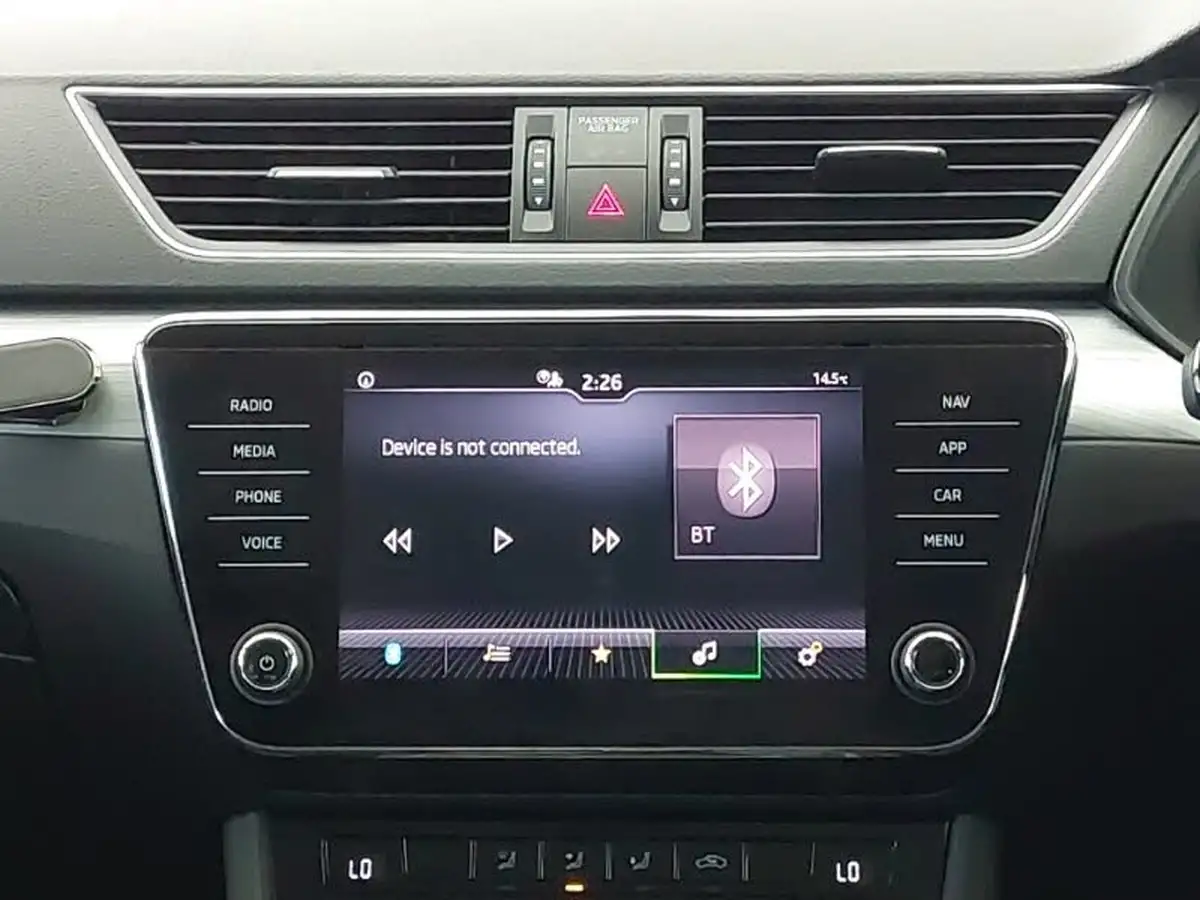 2020-skoda-superb-20tdi-se-150ps-hatchback-big-9
