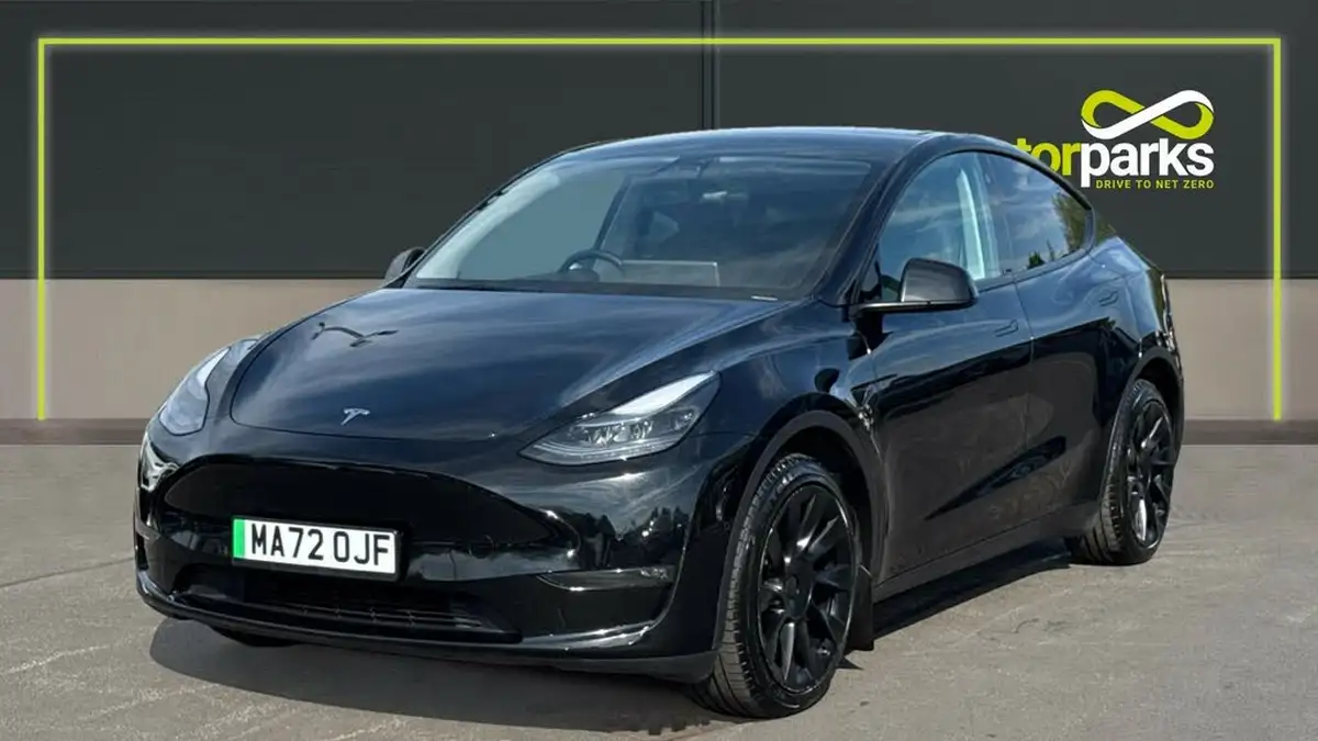 2022-tesla-model-y-e-long-range-big-6