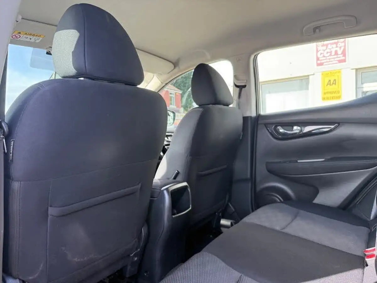 2017-nissan-qashqai-15dci-acenta-smart-vision-packtech-pack-big-12